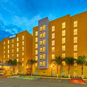 City Express By Marriott Queretaro Jurica